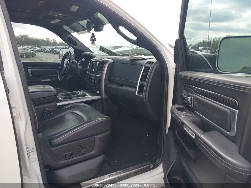 2017 RAM 2500 LIMITED MEGA CAB 4X4 6'4 BOX - 3C6UR5PL0HG516717