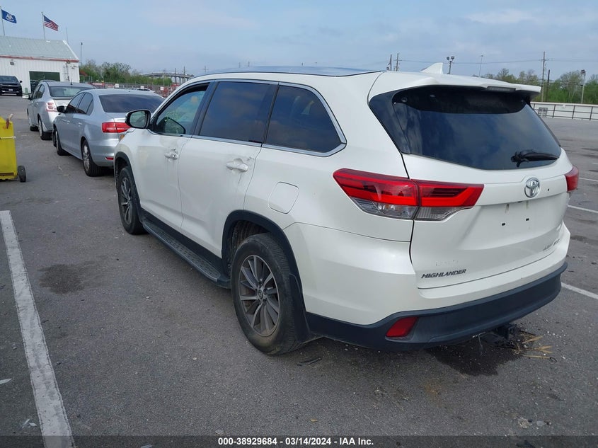 2019 TOYOTA HIGHLANDER VIN: 5TDKZRFH0KS552579