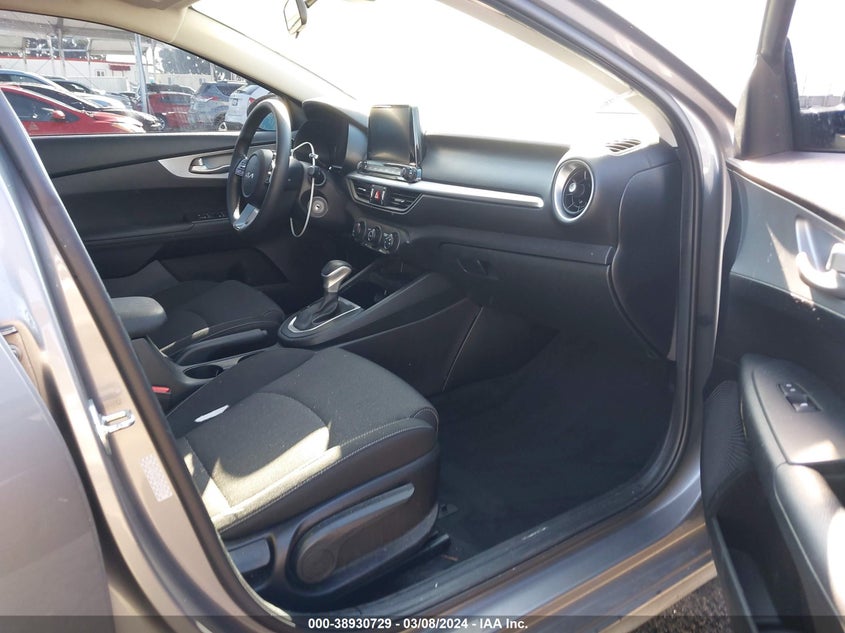 VIN 3KPF24AD4PE520345 2023 KIA FORTE LX/LXS