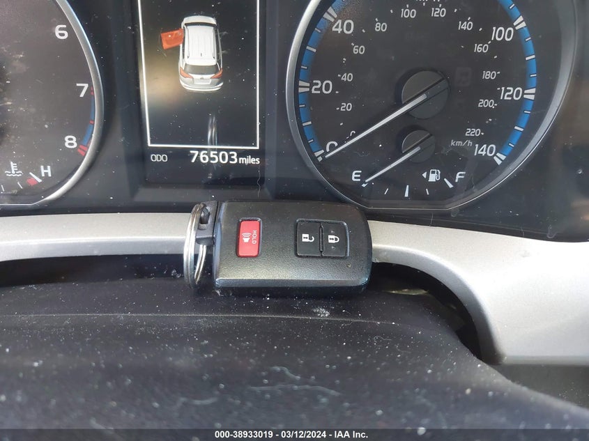 2018 TOYOTA RAV4 XLE - 2T3WFREVXJW466727