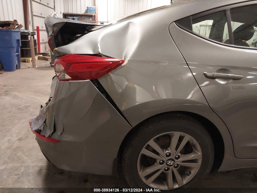 VIN KMHD84LF7JU626586 2018 HYUNDAI ELANTRA VALUE EDITION
