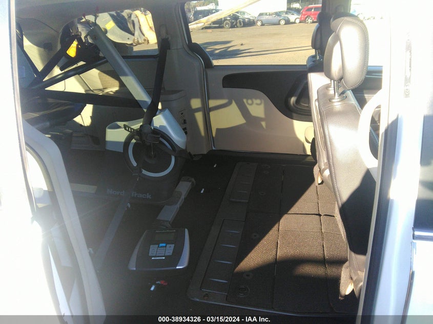 2014 CHRYSLER TOWN & COUNTRY TOURING - 2C4RC1BG0ER295533