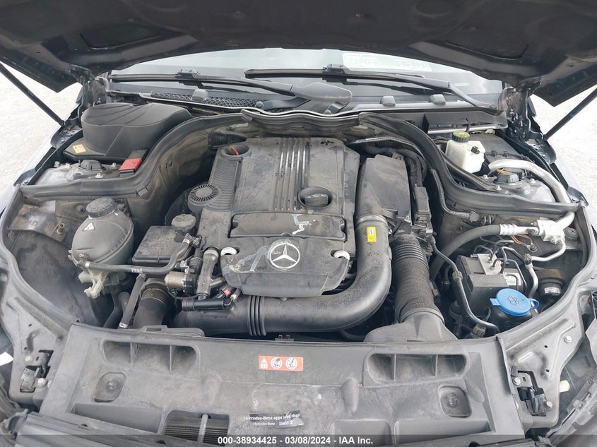 2014 MERCEDES-BENZ C-CLASS VIN: WDDGF4HB7EG231394