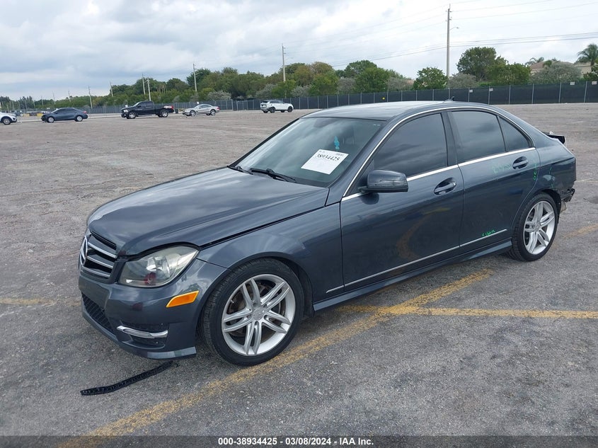 2014 MERCEDES-BENZ C-CLASS VIN: WDDGF4HB7EG231394