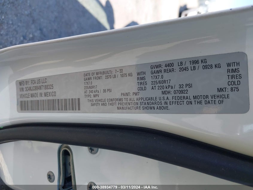 VIN 3C4NJCBB4NT188325 2022 JEEP COMPASS LATITUDE FWD
