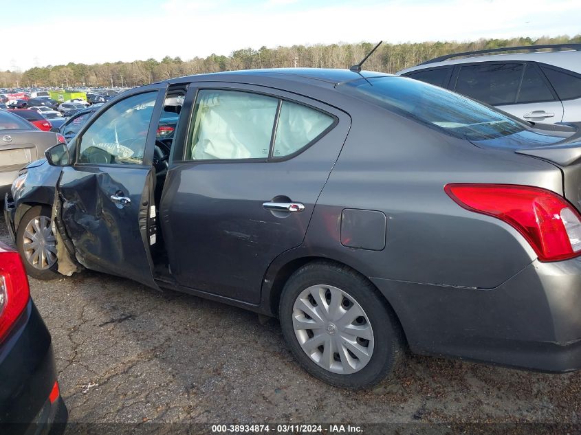 3N1CN7AP6JL826409 2018 Nissan Versa 1.6 Sv