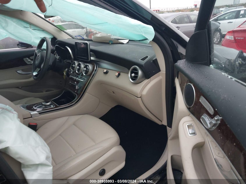 2018 MERCEDES-BENZ GLC-CLASS VIN: WDC0G4JB9JV034245