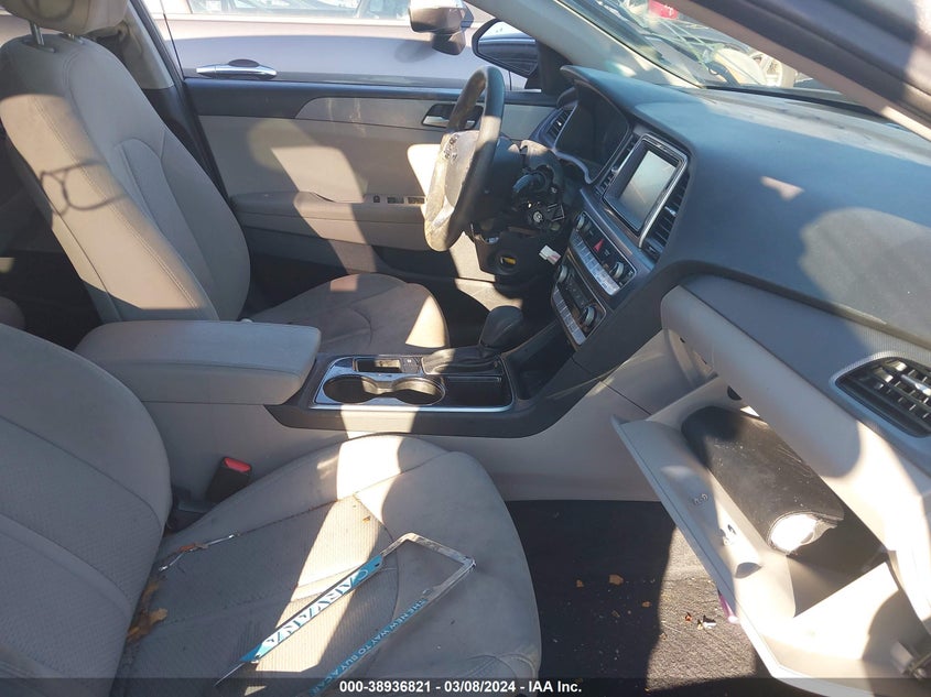 2018 HYUNDAI SONATA SE - 5NPE24AF8JH631058