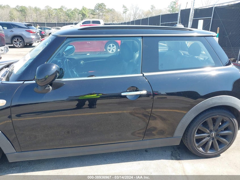 2015 MINI HARDTOP COOPER - WMWXM5C57F3A04304