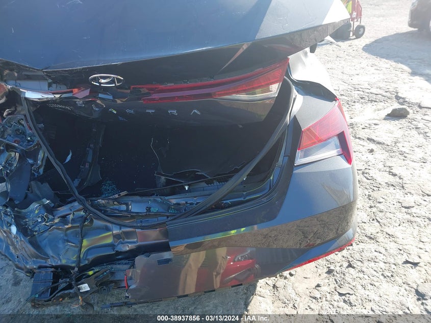 VIN 5NPLM4AG2PH113188 2023 HYUNDAI ELANTRA SEL