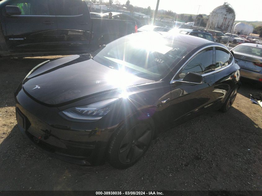 2018 Tesla Model 3 Long Range/Performance VIN: 5YJ3E1EB4JF183694 Lot: 38938035