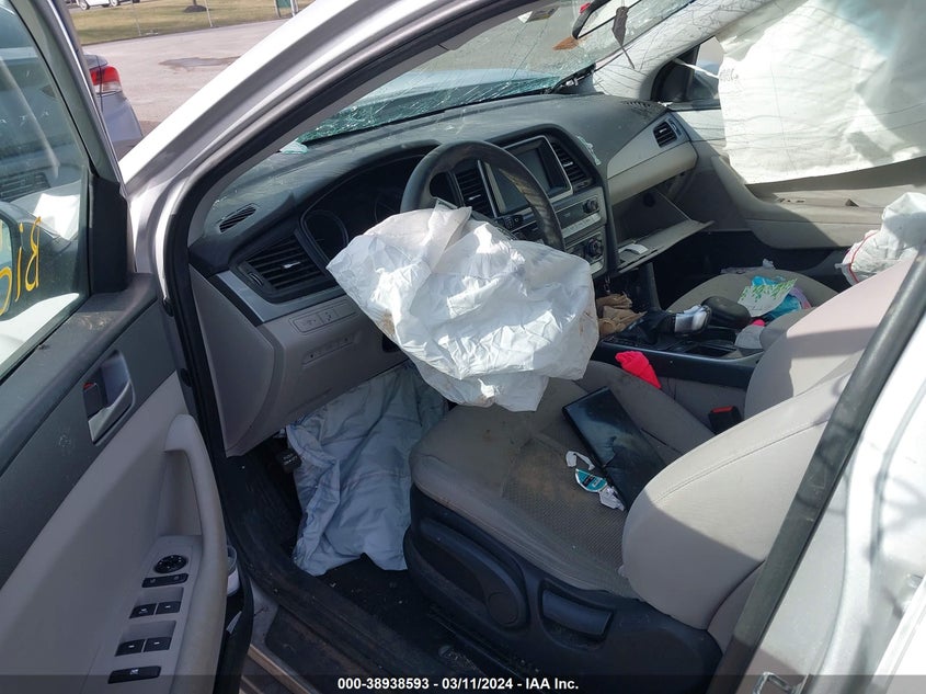 VIN 5NPE24AFXJH646046 2018 HYUNDAI SONATA SE