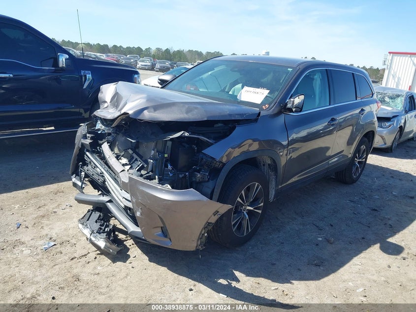 2019 TOYOTA HIGHLANDER VIN: 5TDZARFH1KS060715