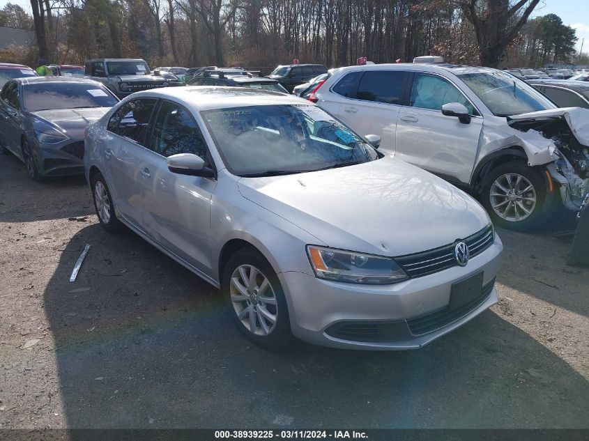 VIN 3VWDP7AJ8DM379326 VOLKSWAGEN JETTA 2013 car history Stat.vin