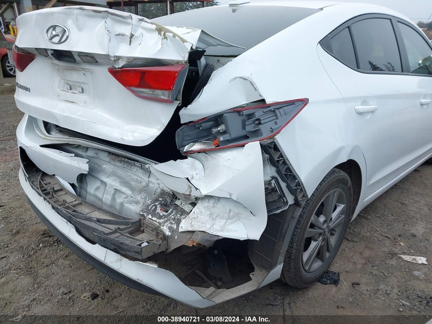 2017 HYUNDAI ELANTRA SE/VALUE/LIMITED - 5NPD84LF5HH041126