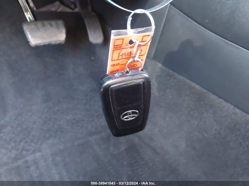 2022 TOYOTA COROLLA LE - JTDVPMAE1NJ231851