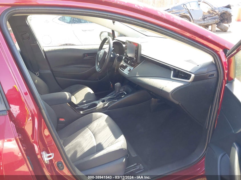 2022 TOYOTA COROLLA LE - JTDVPMAE1NJ231851
