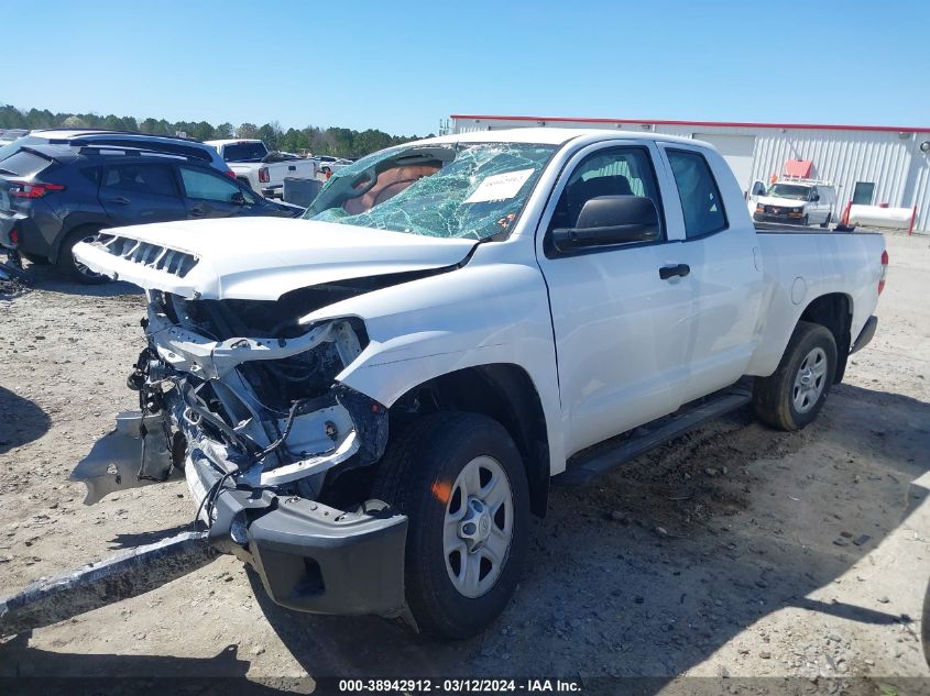 5TFRM5F16HX113527 2017 Toyota Tundra Sr 4.6L V8