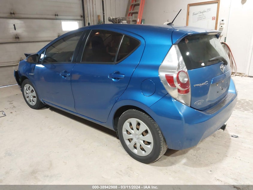 2013 Toyota Prius C One VIN: JTDKDTB32D1552556 Lot: 38942988