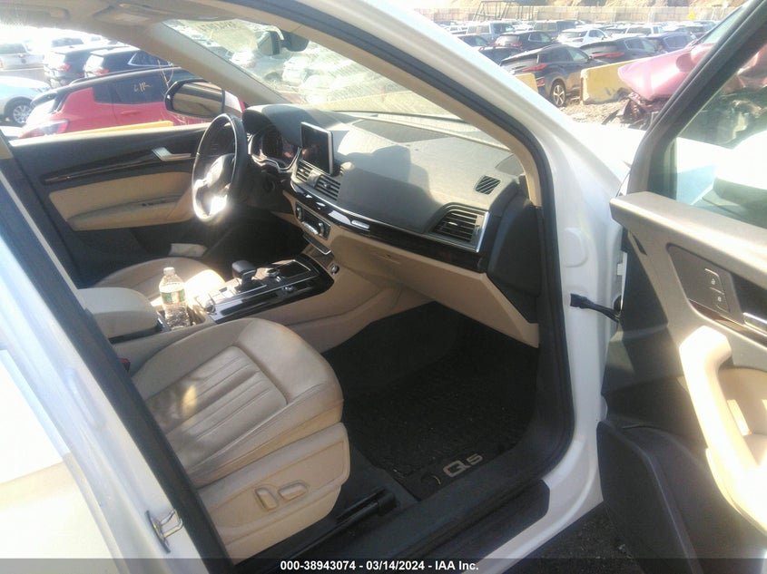 VIN WA1ANAFY8J2228479 2018 AUDI Q5 PREMIUM