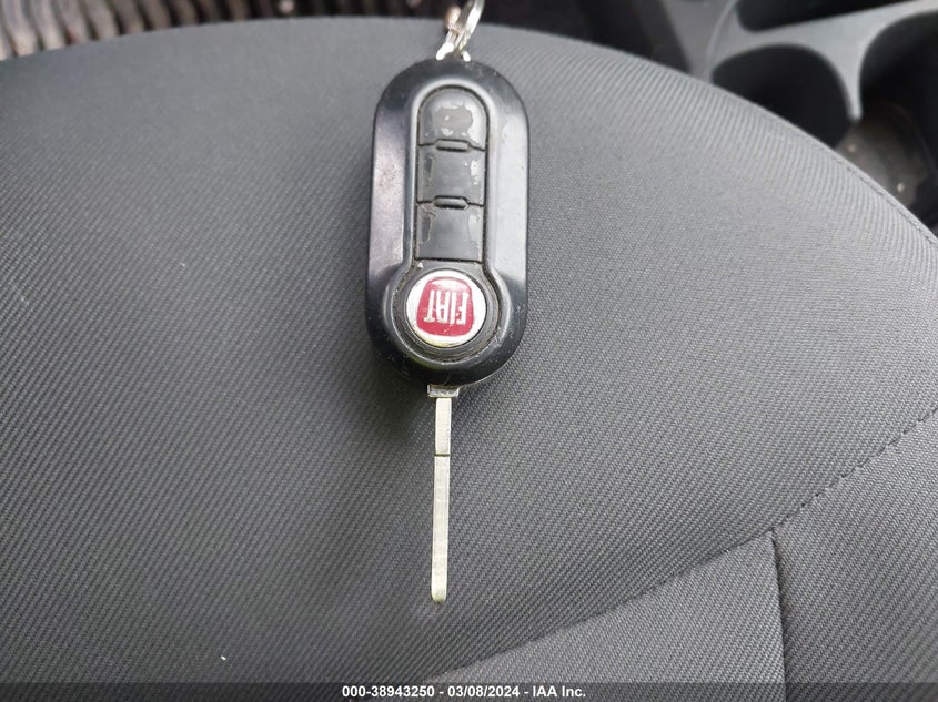 2013 FIAT 500 POP - 3C3CFFAR2DT526459