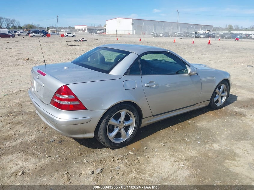 2002 Mercedes-Benz Slk 320 VIN: WDBKK65F22F252401 Lot: 38943255
