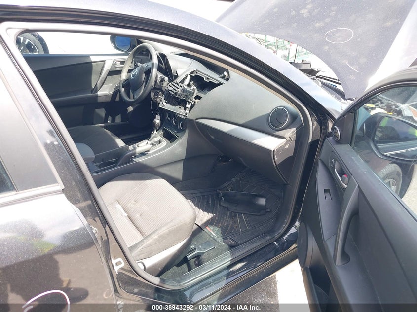 2013 MAZDA MAZDA3 I - JM1BL1U77D1833937