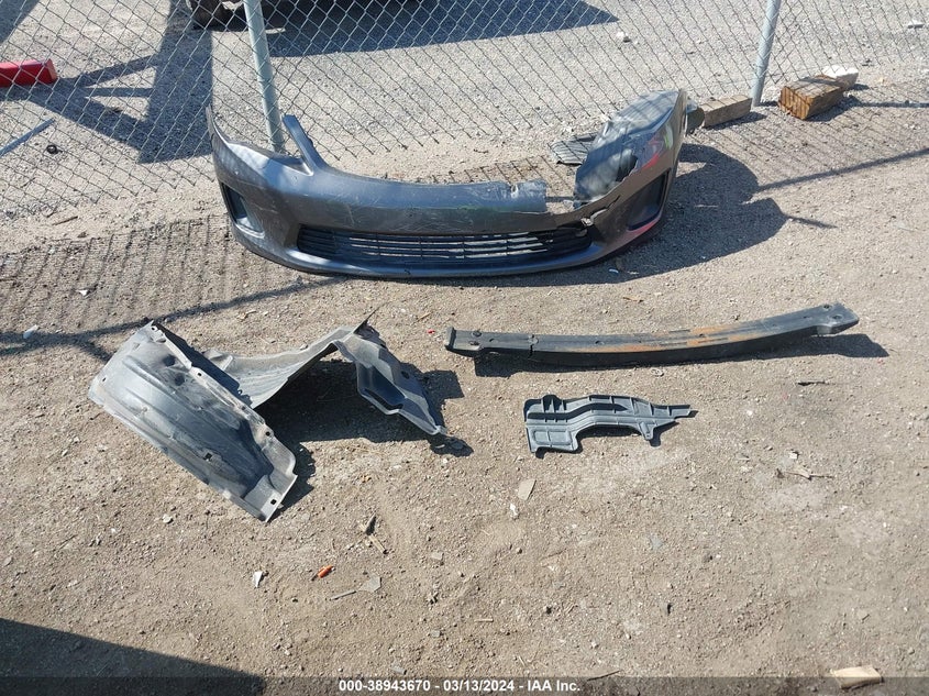 2013 TOYOTA COROLLA LE - 5YFBU4EE0DP155961