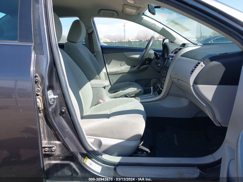 2013 TOYOTA COROLLA LE - 5YFBU4EE0DP155961