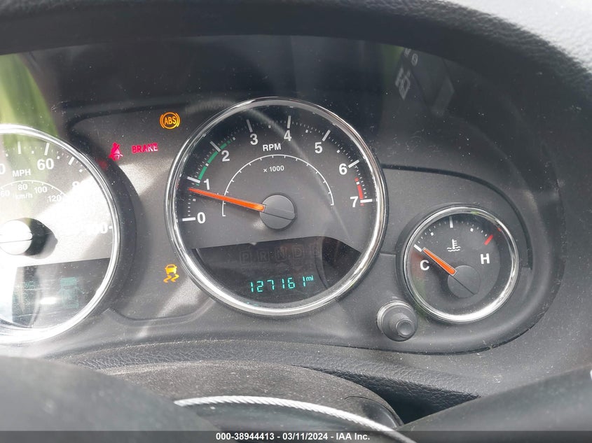 2016 JEEP WRANGLER UNLIMITED SAHARA - 1C4BJWEG7GL205032