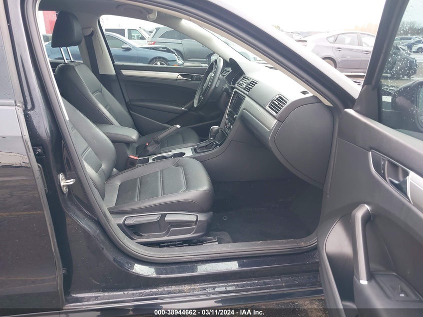2019 VOLKSWAGEN PASSAT VIN: 1VWLA7A39KC011539