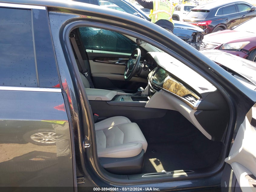 2017 CADILLAC CT6 LUXURY - 1G6KD5RS1HU183835