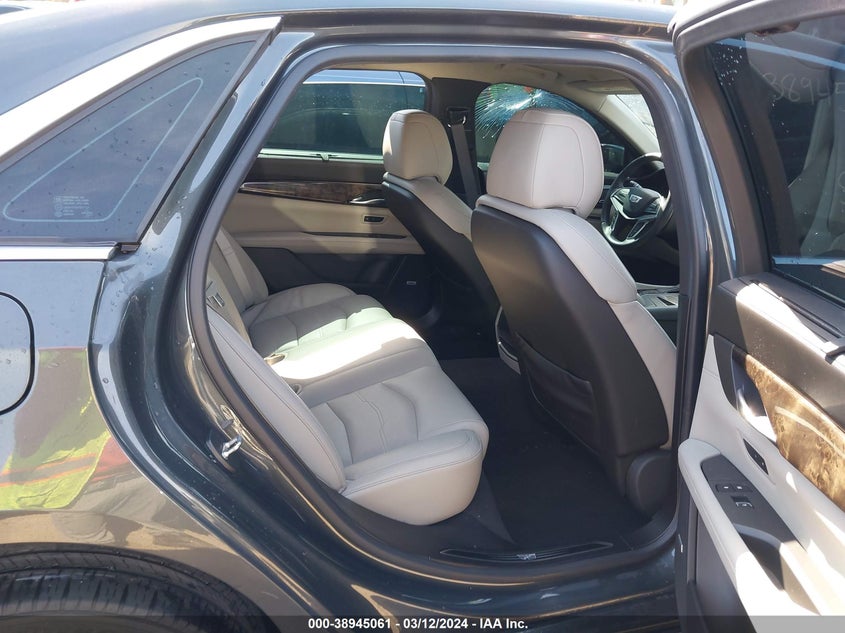 2017 CADILLAC CT6 LUXURY - 1G6KD5RS1HU183835