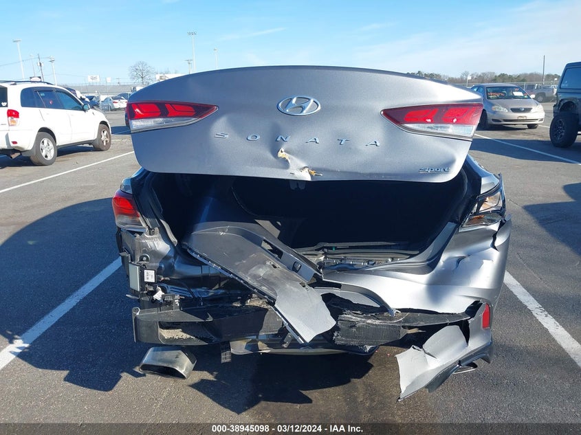 VIN 5NPE34AF0KH779865 2019 HYUNDAI SONATA SPORT
