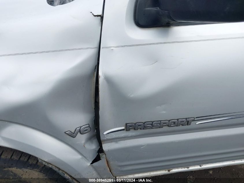 2000 Honda Passport Ex/Lx VIN: 4S6DM58WXY4400294 Lot: 38945251