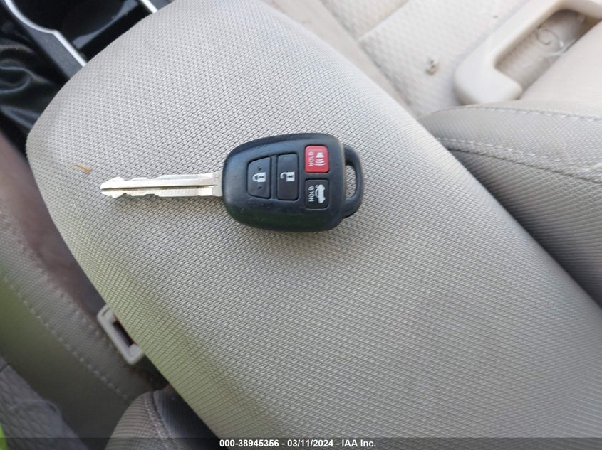 2015 TOYOTA COROLLA LE - 2T1BURHE9FC440248