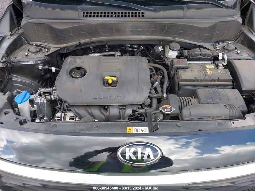 2021 KIA SELTOS S - KNDEUCAA6M7195408