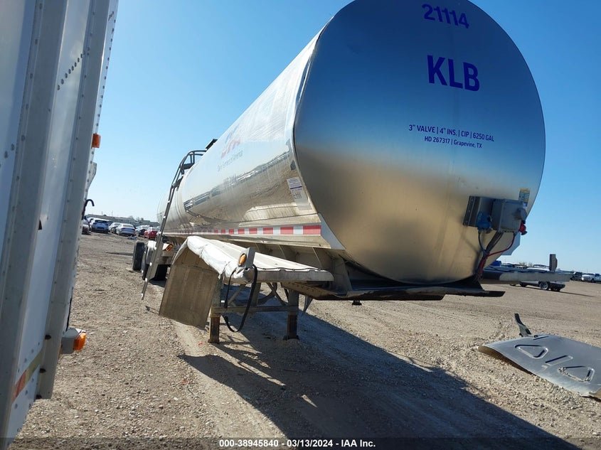 WALKER STAINLESS EQUIP CO  2021. Lot# 38945840. VIN 5WSABB237MN267317. Photo 1