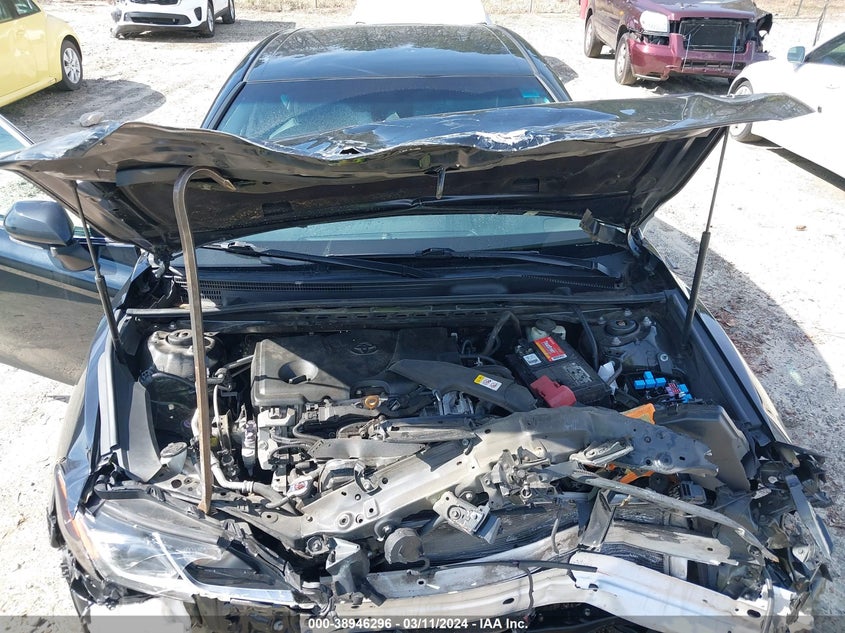 2018 TOYOTA CAMRY SE - 4T1B11HK6JU586565