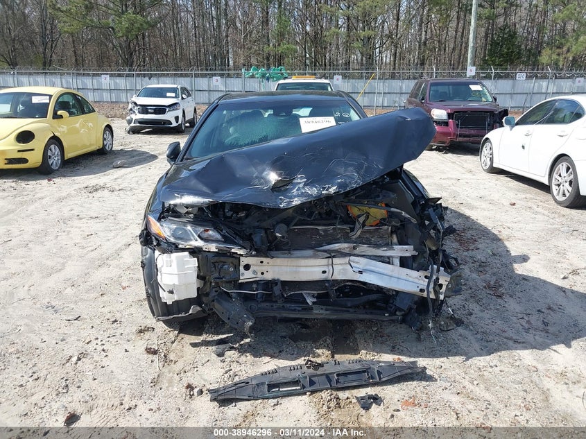2018 TOYOTA CAMRY SE - 4T1B11HK6JU586565