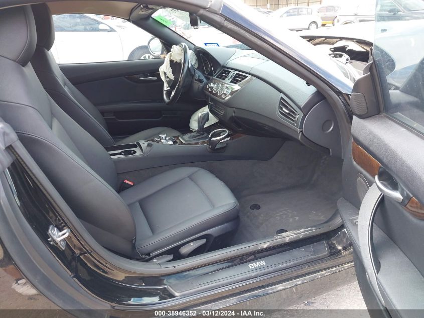 2011 BMW Z4 VIN: WBALM5C51BE378899