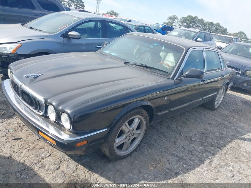 1999 Jaguar Xjr VIN: SAJPD1849XC877841 Lot: 38947619