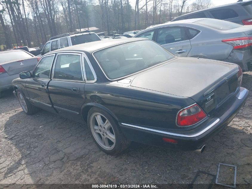 1999 Jaguar Xjr VIN: SAJPD1849XC877841 Lot: 38947619