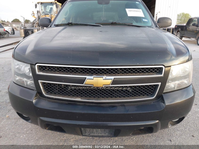 2013 CHEVROLET SUBURBAN 1500 LT - 1GNSKJE73DR218313