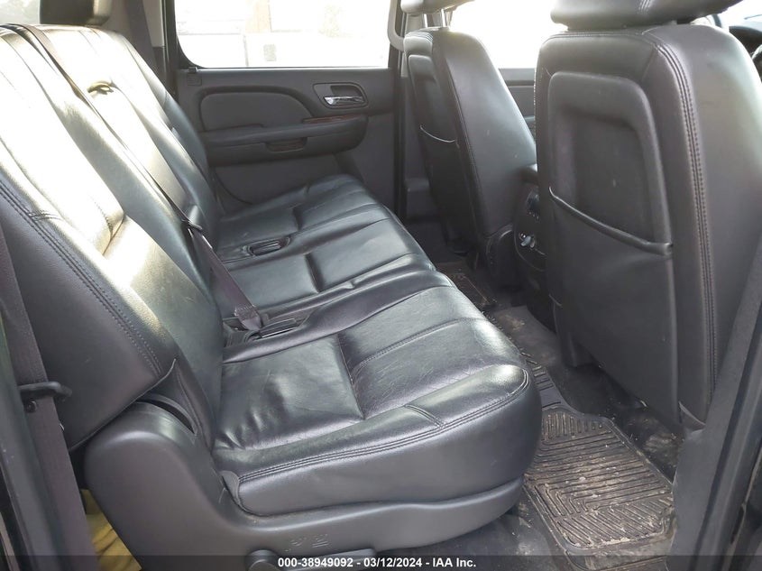 2013 CHEVROLET SUBURBAN 1500 LT - 1GNSKJE73DR218313