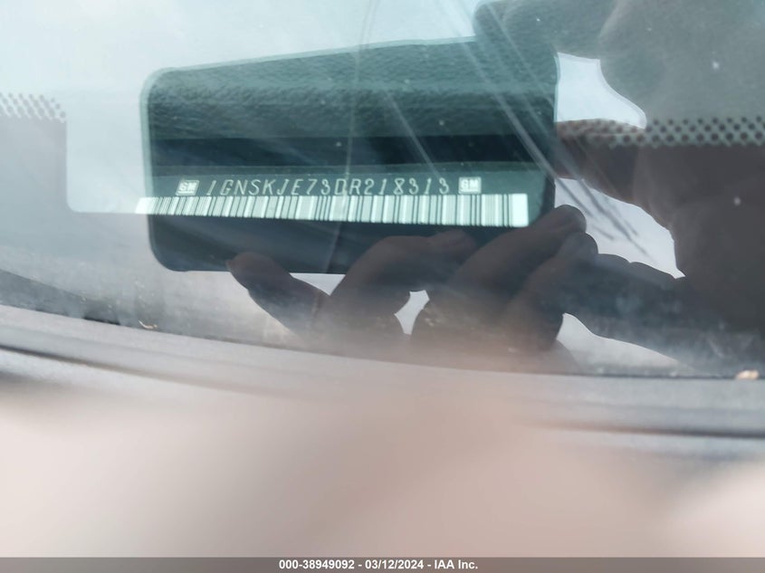 2013 CHEVROLET SUBURBAN 1500 LT - 1GNSKJE73DR218313