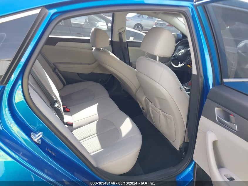 VIN 5NPE24AF6KH770445 2019 HYUNDAI SONATA SE