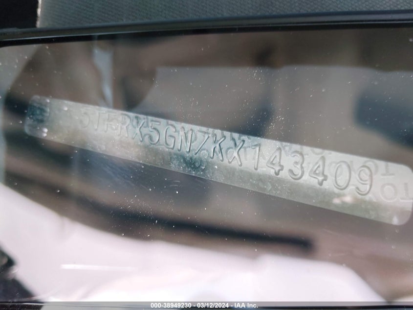 VIN 5TFRX5GN7KX143409 2019 TOYOTA TACOMA SR