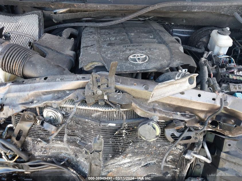 5TFDW5F17JX685863 2018 Toyota Tundra Sr5 5.7L V8