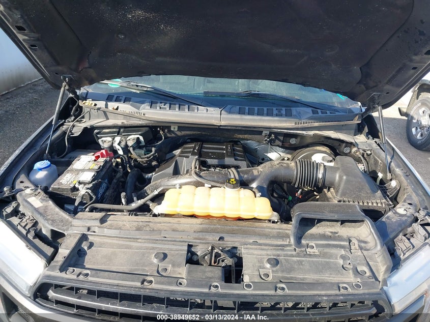 VIN 1FTEW1CPXJFB49095 2018 FORD F-150 XLT